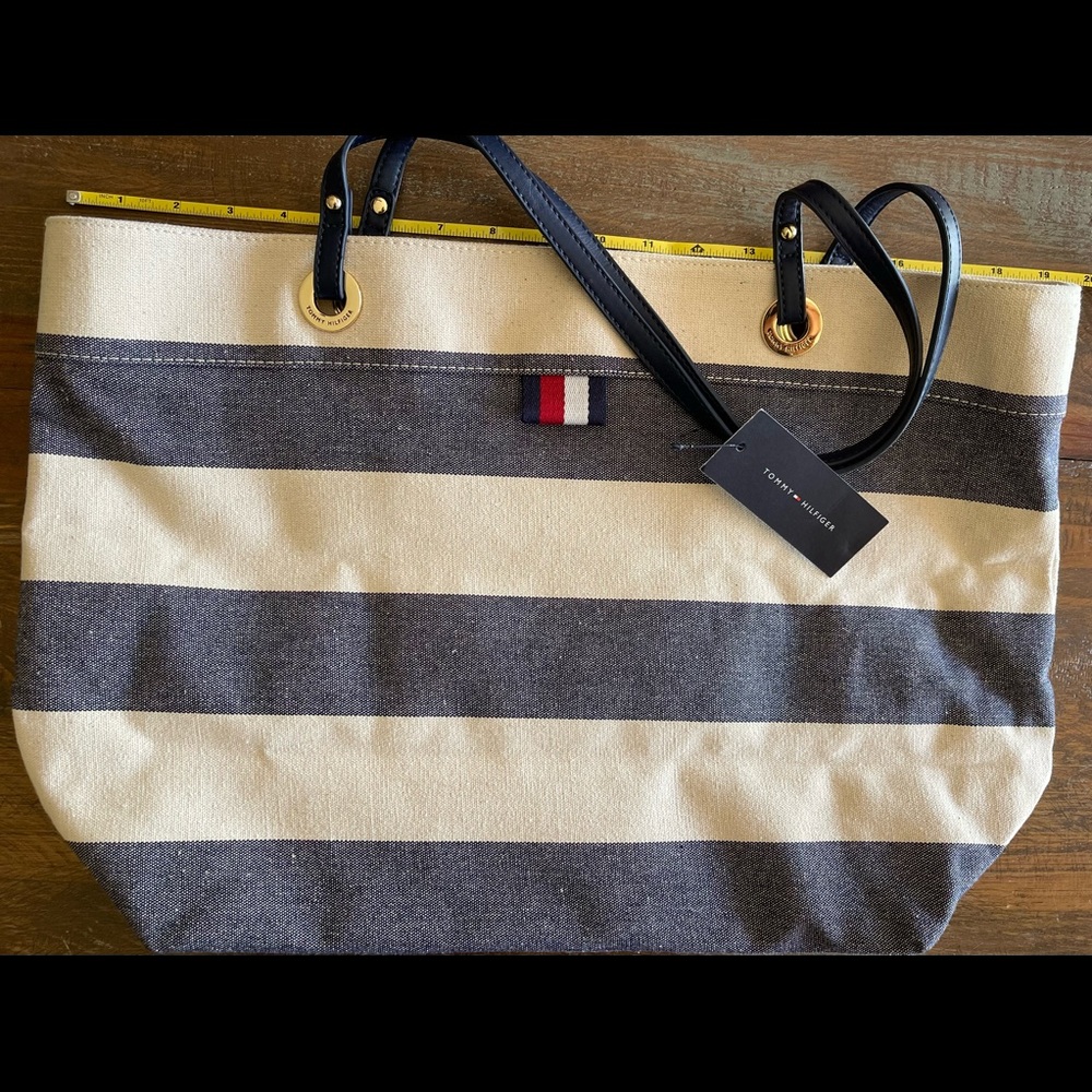 Tommy Hilfiger LG tote